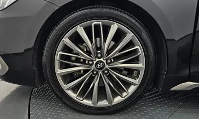Hyundai Grandeur 2018, 106860 км, за 9419.49 USD