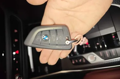 BMW 3 Series 2023, 36200 км, за 29136 USD - фото 20