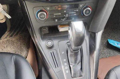 Ford Focus 2015, 84300 км, за 4228 USD - фото 15