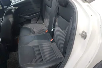 Ford Focus 2015, 84300 км, за 4228 USD - фото 18