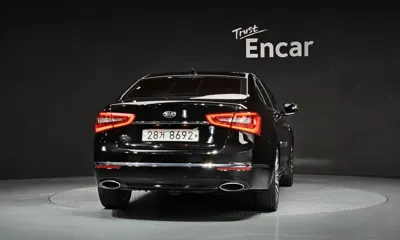 Kia K7 2016, 136451 км, за 4488.68 USD