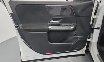 Mercedes-Benz GLB-Class 2022, 50971 км, за 32558.43 USD - фото 24