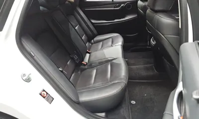 Hyundai Grandeur 2019, 76730 км, за 11027.96 USD - фото 11