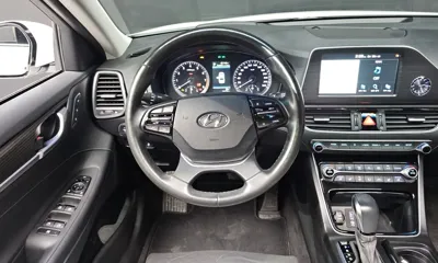 Hyundai Grandeur 2019, 76730 км, за 11027.96 USD - фото 13