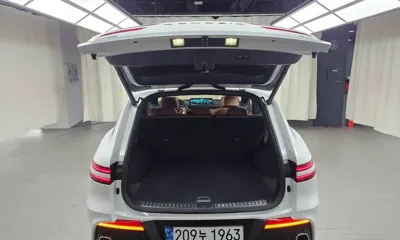 Genesis GV70 2023, 26894 км, за 31311.54 USD - фото 20