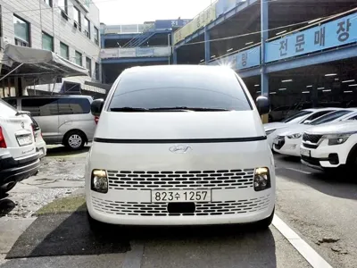 Hyundai Staria · 2022 год