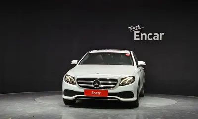 Mercedes-Benz E-Class 2019, 30262 км, за 19815 USD