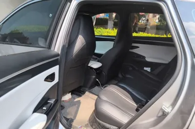 Geely Galaxy L7