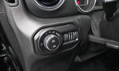 Jeep Wrangler 2021, 30415 км, за 30553.2 USD - фото 12