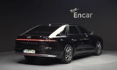 Hyundai Grandeur 2023, 20449 км, за 19692.79 USD
