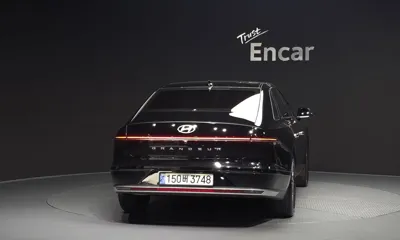 Hyundai Grandeur 2023, 20449 км, за 19692.79 USD