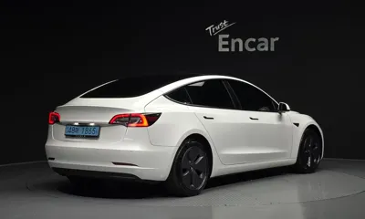 Tesla Model 3 2022, 78488 км, за 18762.22 USD
