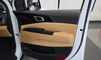 Kia Canival 2023, 66392 км, за 16214.1 USD - фото 25