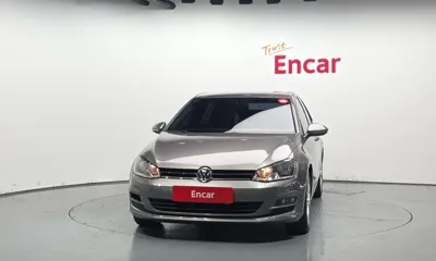 Volkswagen Golf 2013, 194401 км, за 3612.72 USD