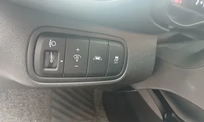Hyundai Venue 2020, 89377 км, за 8319.22 USD - фото 6