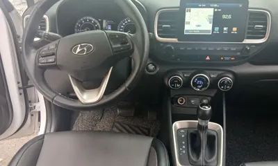 Hyundai Venue 2020, 89377 км, за 8319.22 USD - фото 15