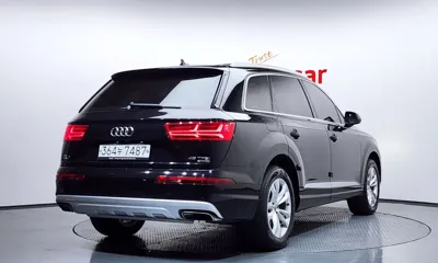 Audi Q7 2019, 89843 км, за 17841.1 USD