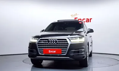 Audi Q7 2019, 89843 км, за 17841.1 USD