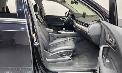 Audi Q7 2019, 89843 км, за 17841.1 USD - фото 11