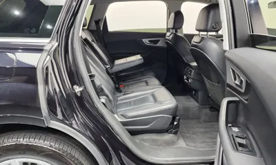 Audi Q7 2019, 89843 км, за 17841.1 USD - фото 12