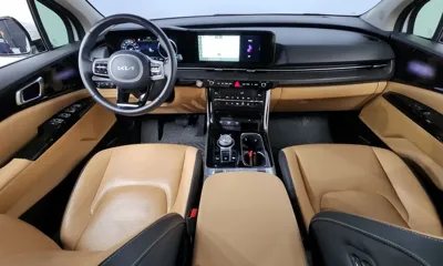 Kia Canival 2023, 37950 км, за 21473.4 USD - фото 7