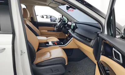 Kia Canival 2023, 37950 км, за 21473.4 USD - фото 11