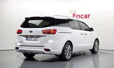 Kia Canival 2020, 76391 км, за 66096.03 USD