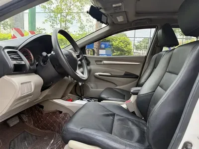 Honda City Classic 2010, 81000 км, за 2626.55 USD