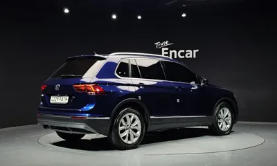 Volkswagen Tiguan 2018, 93399 км, за 11815.68 USD