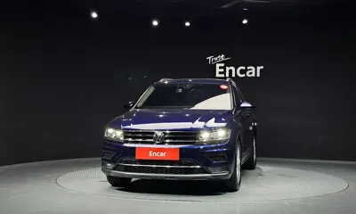 Volkswagen Tiguan 2018, 93399 км, за 11815.68 USD