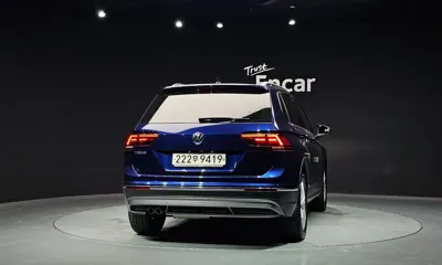 Volkswagen Tiguan 2018, 93399 км, за 11815.68 USD