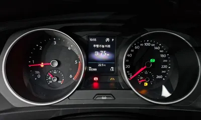 Volkswagen Tiguan 2018, 93399 км, за 11815.68 USD - фото 8
