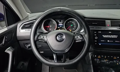 Volkswagen Tiguan 2018, 93399 км, за 11815.68 USD - фото 13