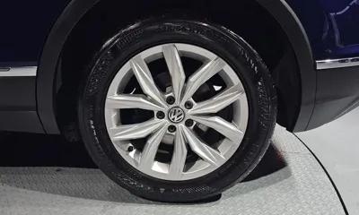 Volkswagen Tiguan 2018, 93399 км, за 11815.68 USD - фото 21