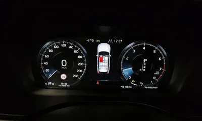 Volvo XC60 2018, 79192 км, за 18830.52 USD - фото 8