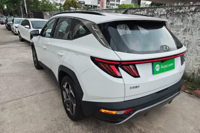 Hyundai Tucson 2023, 31100 км, за 15326 USD