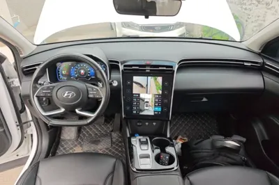 Hyundai Tucson 2023, 31100 км, за 15326 USD - фото 12