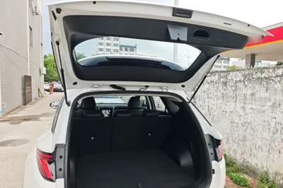 Hyundai Tucson 2023, 31100 км, за 15326 USD - фото 22