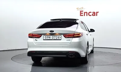 Kia K5 2016, 132560 км, за 5710.91 USD
