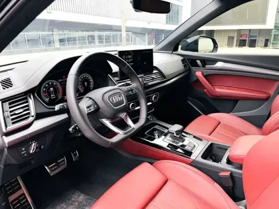 Audi Q5L 2024, 20000 км, за 26632.8 USD