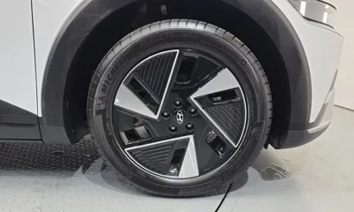 Hyundai Ioniq5 2025, 7410 км, за 23376.95 USD
