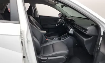 Hyundai Kona 2023, 51205 км, за 14651.29 USD - фото 26