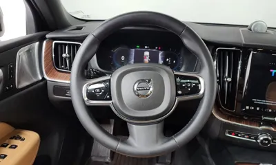 Volvo XC60 2024, 84339 км, за 27483.42 USD - фото 13