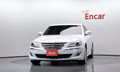 Hyundai Genesis 2014, 65479 км, за 5054.48 USD