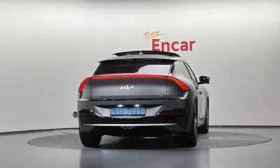 Kia EV6 2024, 56107 км, за 28733.01 USD - фото 4
