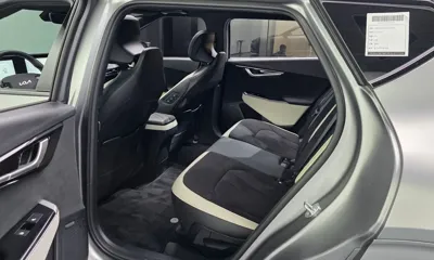 Kia EV6 2024, 56107 км, за 28733.01 USD - фото 26
