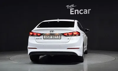 Hyundai Avante 2018, 44798 км, за 8139.61 USD
