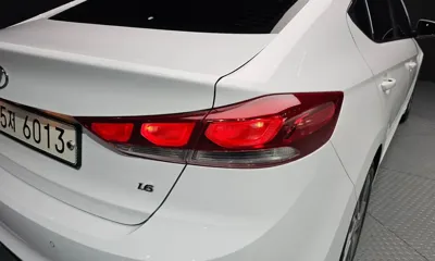 Hyundai Avante 2018, 44798 км, за 8131.68 USD - фото 23
