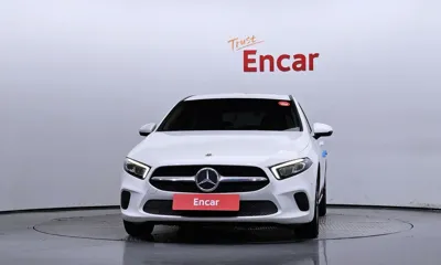 Mercedes-Benz A-Class 2019, 72406 км, за 10726.12 USD - фото 3