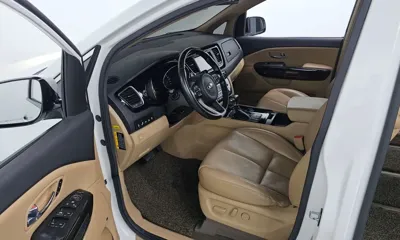 Kia Canival 2017, 124801 км, за 8326.84 USD - фото 10